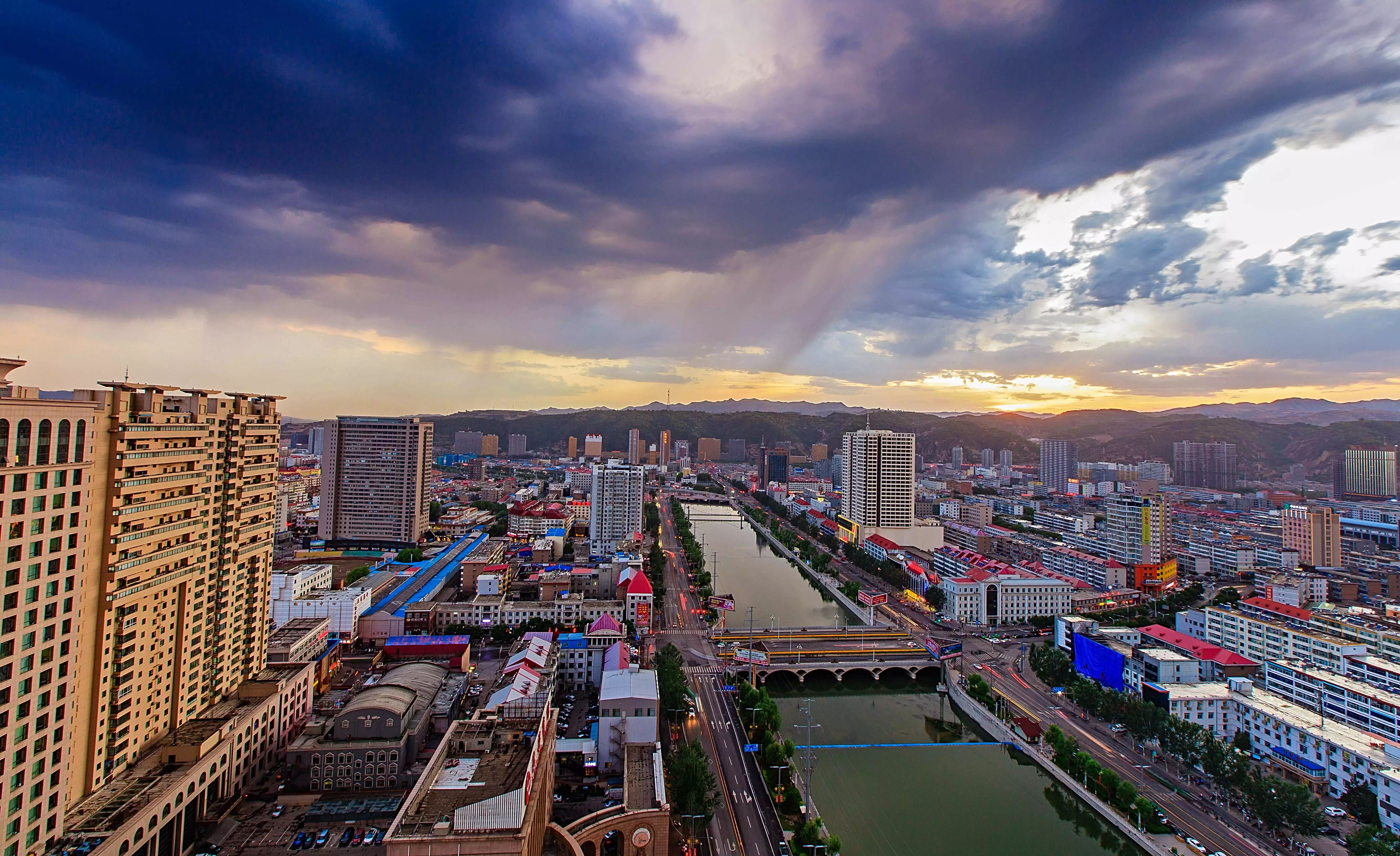 吕梁,历史与现代交响,探寻无尽魅力宝藏之旅